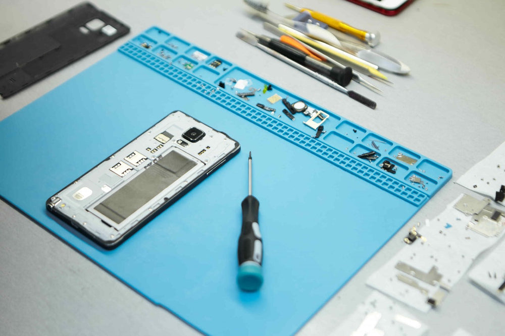 Top 10 Mobile Spare Parts You Should Buy Online in 2025